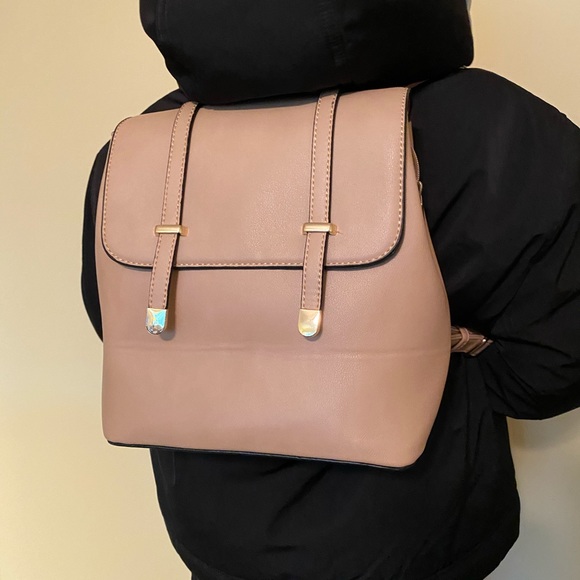 Nude Backpack - Picture 3 of 8